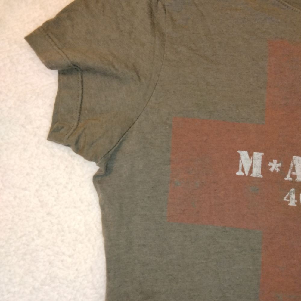 M*A*S*H 4077th Graphic T-Shirt - Picture 4 of 10